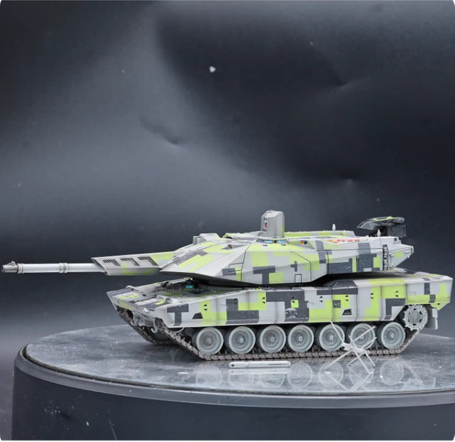 MASDI KF51 Harz-Panzermodell, Maßstab 1:72 - Bild 1