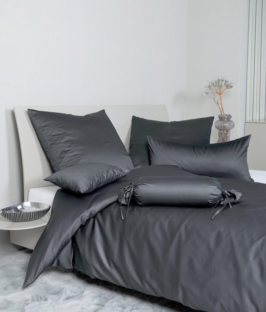 Janine Bettwäsche Colors aus Baumwolle und Mako-Satin in Grau - Bild 1
