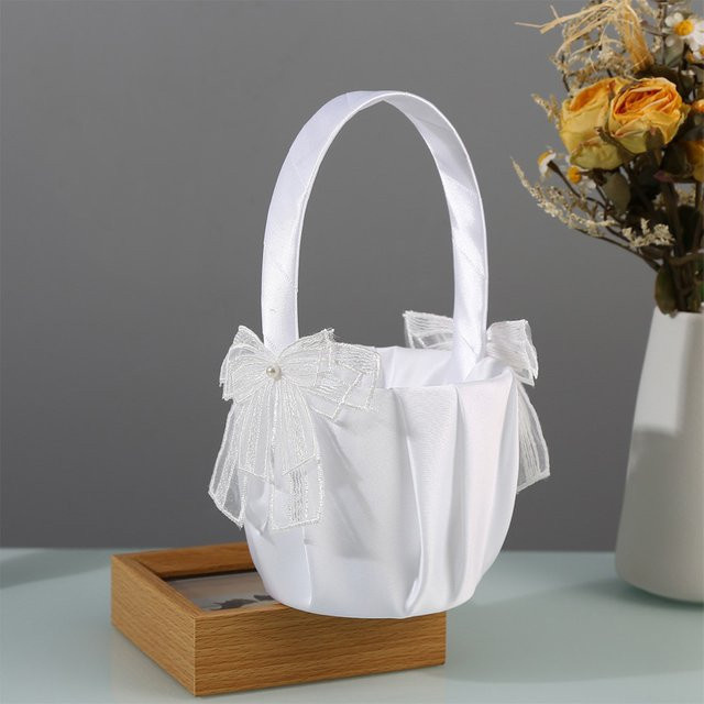 Eleganter weißer Blumenmädchen-Korb von TRUE LOVE GIFT im minimalistischen Design für Hochzeiten - Bild 1