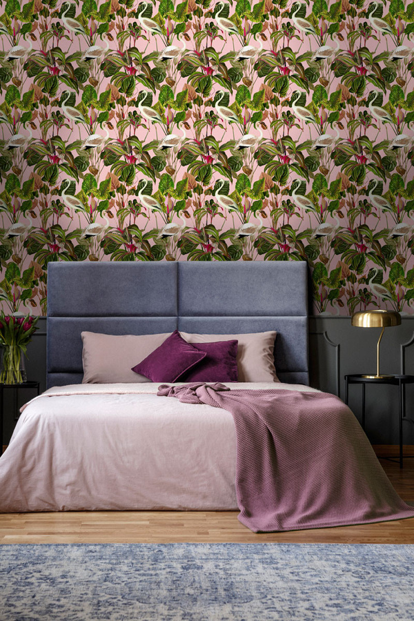 MINDTHEGAP Mural Wallpaper Beverly Hills in Pink und Grün mit Animal Print und Stadtmotiv - Bild 1