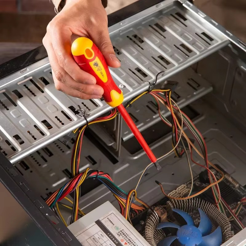 Deli Isolierte Schraubendreher-Sets mit magnetischer Spitze für Schlitz und Phillips, 1000V Elektriker-Werkzeugset, Rot, 12 Stück - Bild 4