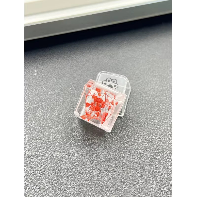 Transparente Epoxy Keycap mit getrockneten Blumen für mechanische Tastaturen, Rot/Transparent - Bild 3