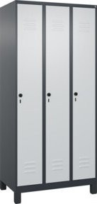 C+P Spind Classic PLUS Garderobenschrank mit 3 Abteilen, Füße, H x B x T: 195 x 90 x 50 cm, Anthrazitgrau/Lichtgrau/Schwarzgrau, mit Sicherheits-Drehriegel, 4 Garderobenhaken und Trennwand mittig - Bild 1