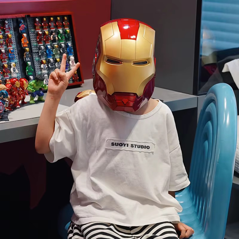 Hot Toys Marvel Iron Man Elektrohelm, leuchtend, mehrteiliges Modell - Bild 2