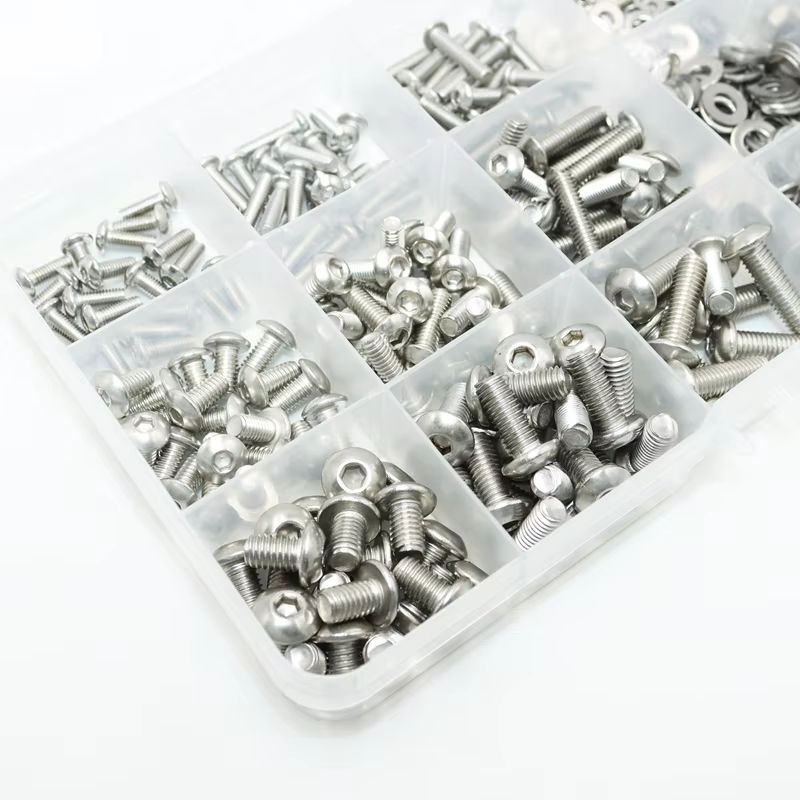 YMAX Schraubenset aus Edelstahl in Silber mit Innensechskant-Halbrundkopfschrauben, Muttern und Unterlegscheiben - Bild 2