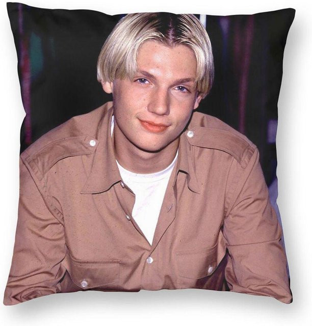 Kissenbezug Backstreet Boys Nick Carter aus Polyester und Leinen mit Reißverschluss, B/B: 70 x 70 cm, Mehrfarbig von Lu Xika Chen - Bild 1