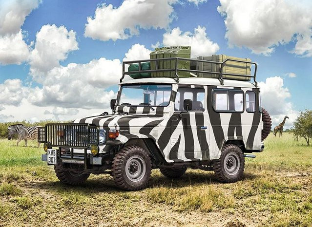 Italeri Toyota Safari LandCruiser, 1:24, Weiß - Bild 1