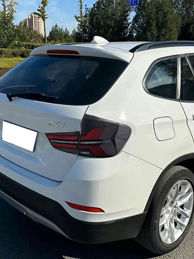 Wzjoo Auto Rücklicht für BMW X1 E84 in Rot mit dynamischer DRL Signal- und Rückfahrleuchte Plug and Play - Bild 5