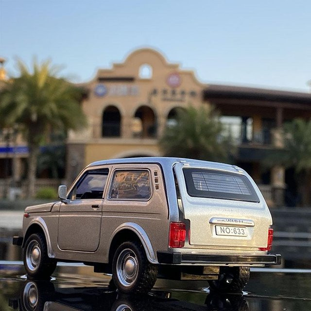 Linyi toy car Lada Niva Oldtimer, Modellauto, 1:32, Metall, Grau - Bild 1