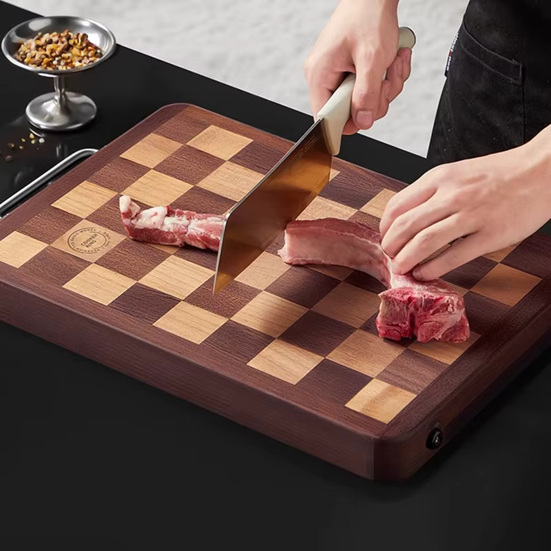 COOKER KING Schachbrett-Schneidebrett aus Holz in Braun, schimmelresistente und verdickte Schneideplatte für Fleisch, Obst und Gemüse - Bild 2