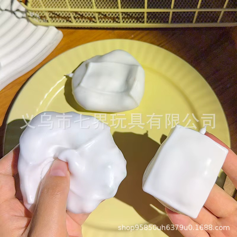Bandai Tofu-förmige, weiche Perlen, Stressabbau-Spielzeuge - Bild 2