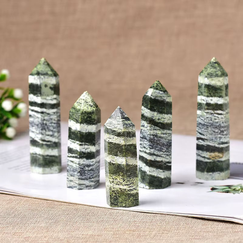 RYCRYSTAL Naturstein Obelisk aus grünem Zebrastreifen Quarz als Heilkristall-Ornament für Reiki und Wohnkultur - Bild 4