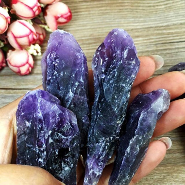 Natürlicher Amethyst Punkt aus lila Quarz Kristallstein, 100g - Bild 1