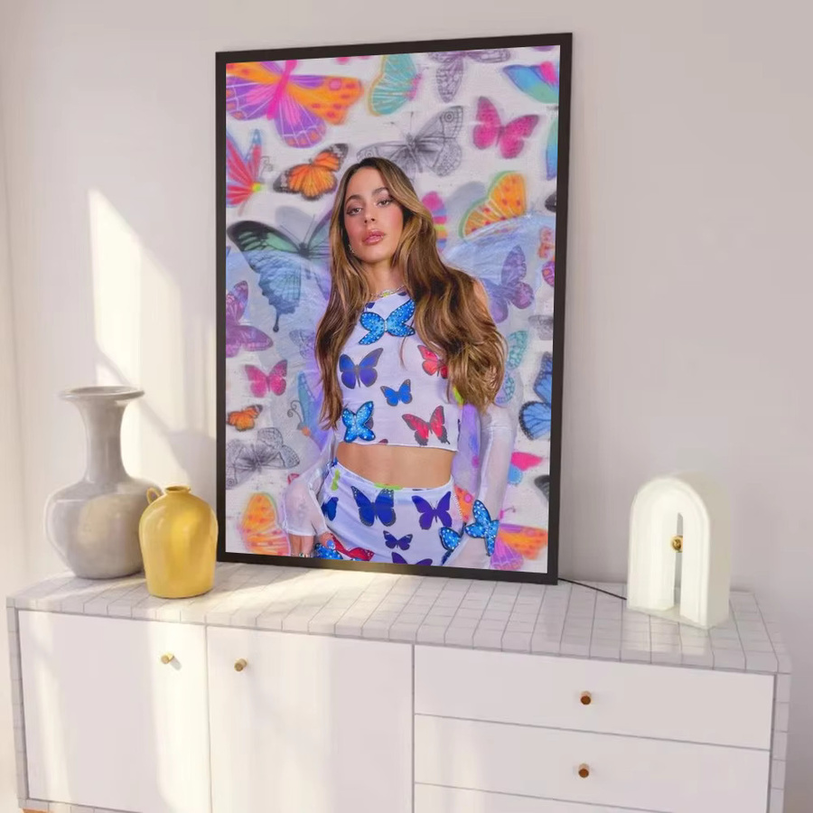 Martina Stoessel TINI Wandposter Selbstklebender Wasserfester Papieraufkleber Multicolor für Zimmer und Bar - Bild 5