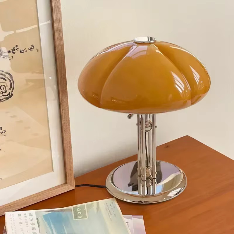 JIANKEXING Kürbis LED Schreibtischlampe im Bauhaus Retro Design, Farbe Gelb und Silber, warmweißes Licht - Bild 2