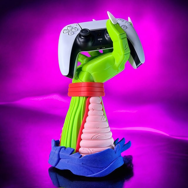 Bandai Dragon Ball Piccolo 3D-gedruckte Figur als Game Controller Halter für PS5 und Xbox, Multicolor, Höhe: 29 cm - Bild 1