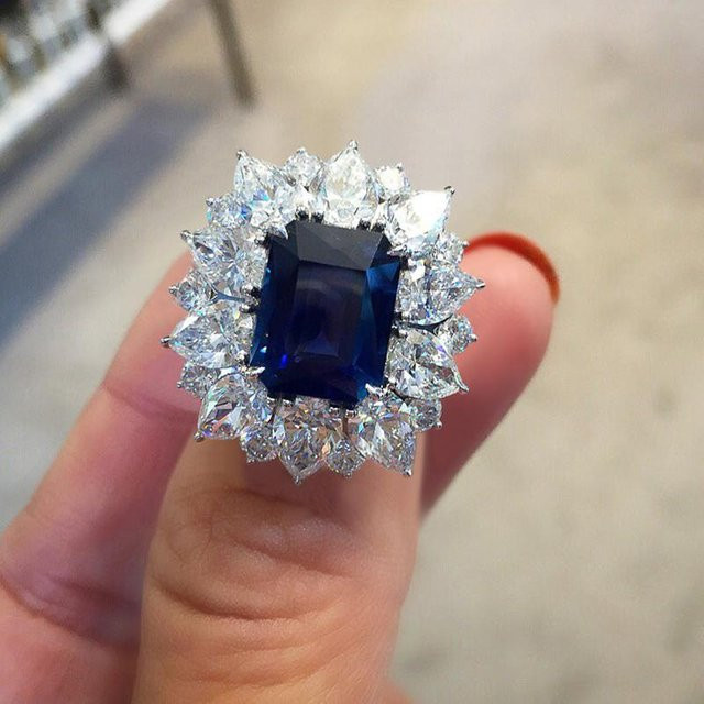 Huitan Ring, Blaue Zirkonia, Damen - Bild 1