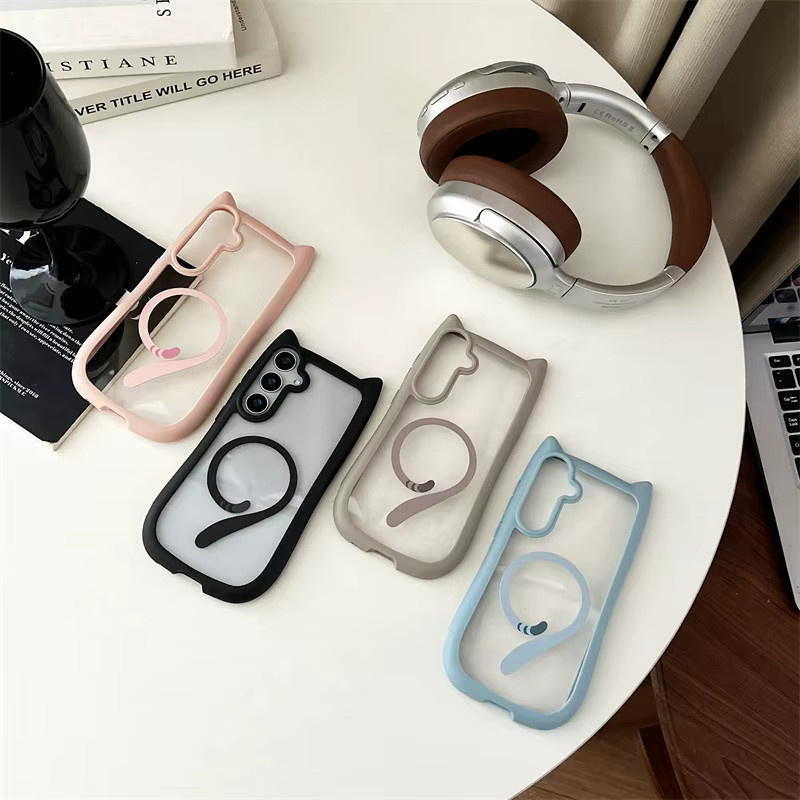 Magnetische Cartoon Katze Handyhülle für Samsung Galaxy S25 S24 S23 Plus in Schwarz, Stoßfeste Schutzhülle mit kabellosem Laden - Bild 1