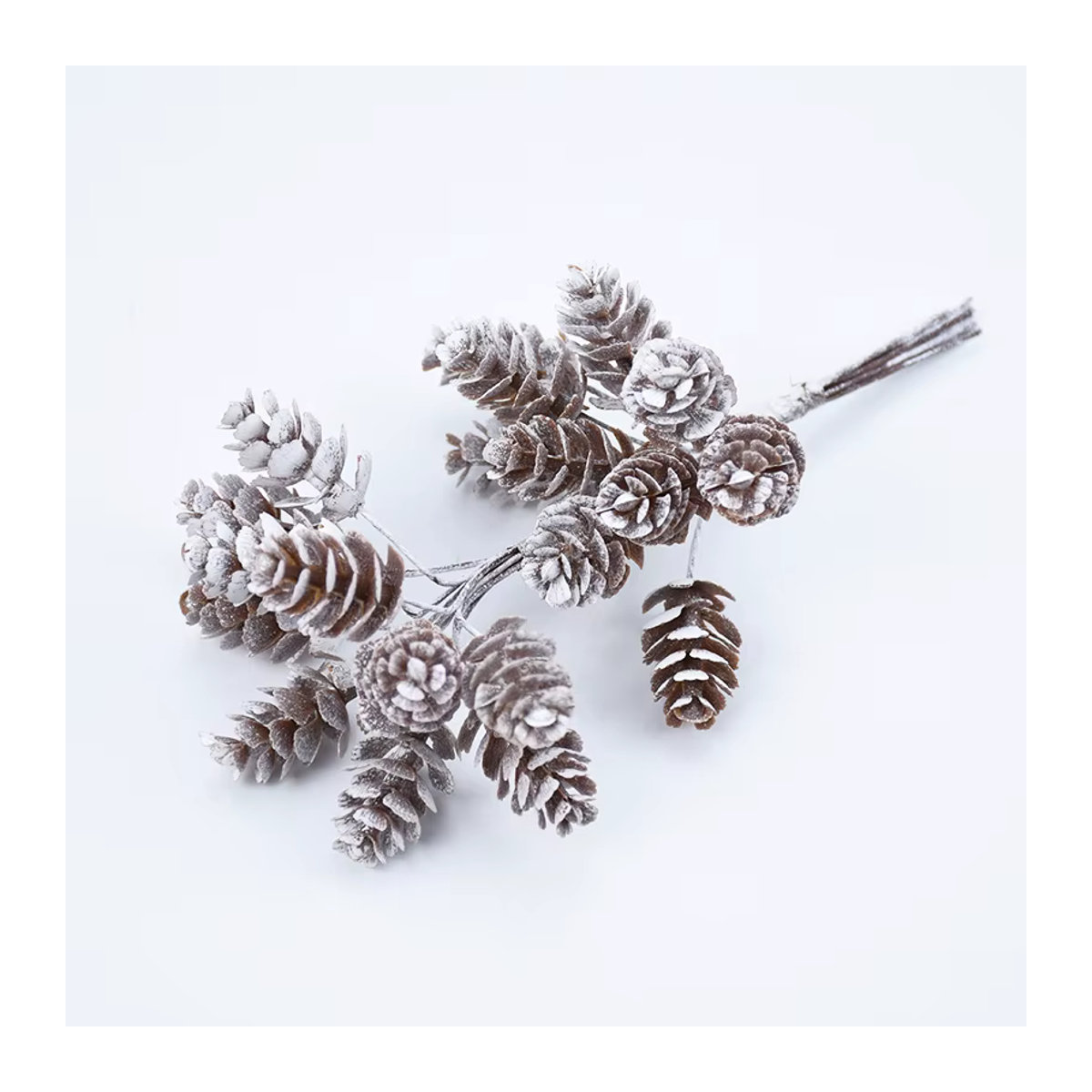 10 Stück künstliche Tannenzapfen von smr in Braun für Weihnachtsdeko und Hochzeits-DIY - Bild 2