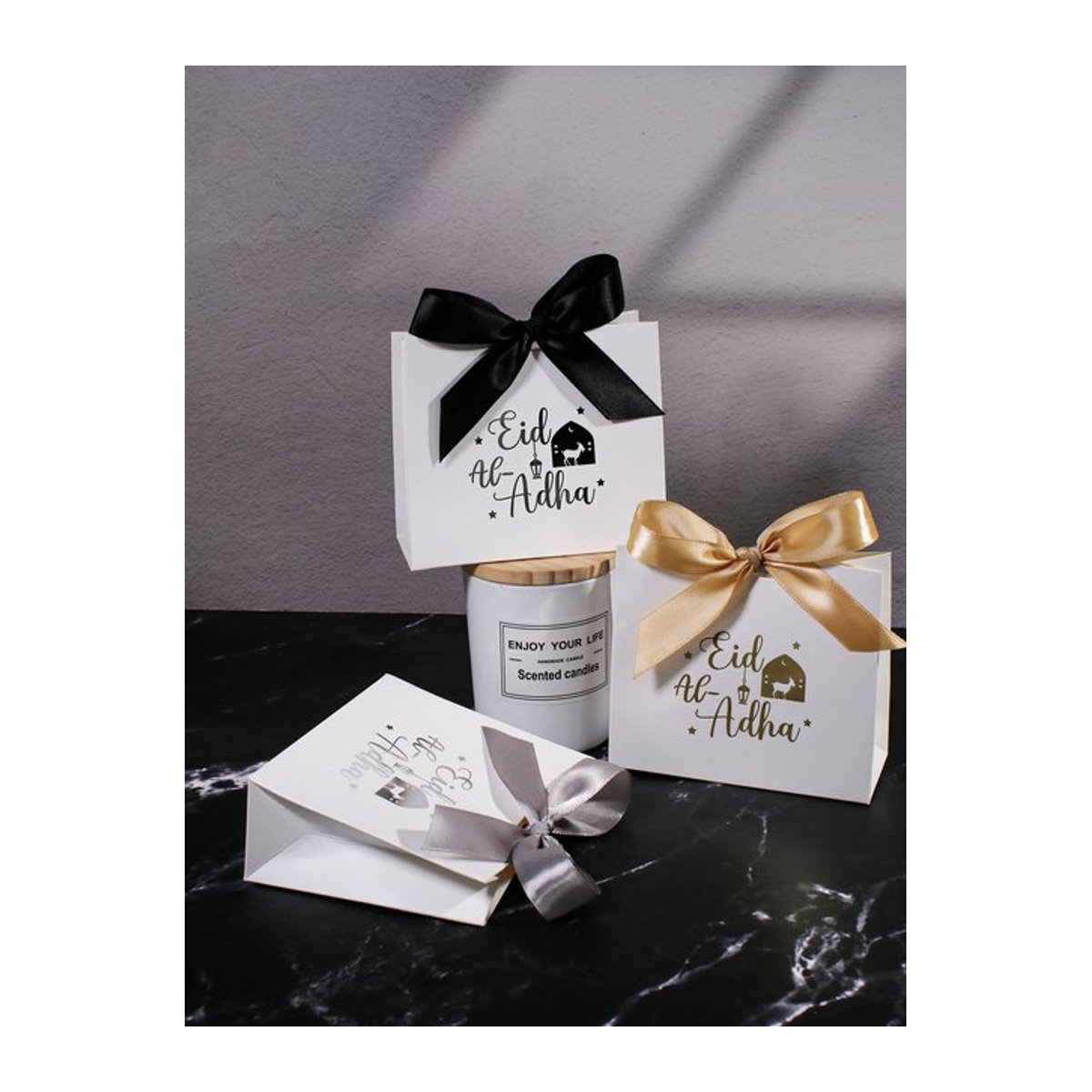 10 Stück RMTPT Eid al Adha Geschenkboxen aus Papier mit Schafmuster in Schwarz, Gold, Silber und Weiß - Bild 1