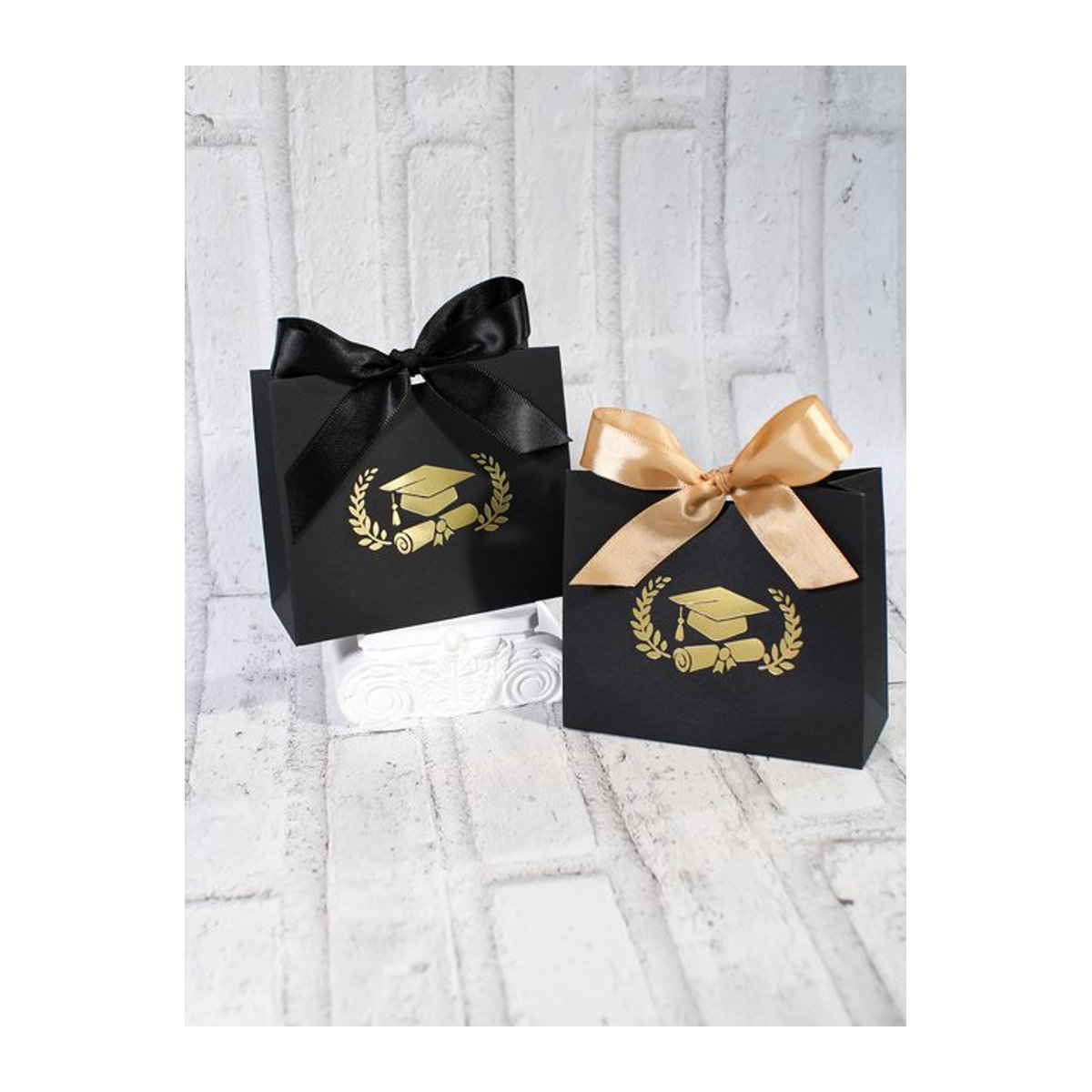 10 Stück RMTPT Geschenkboxen aus Papier in Schwarz-Gold mit geometrischem Muster für den Abschluss - Bild 1