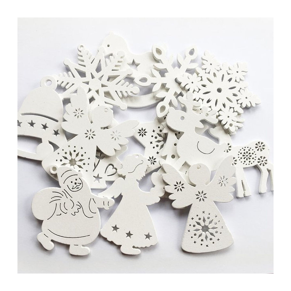 10 Stück Weihnachts-Hängeornamente aus Holz in Rot und Weiß mit Schneeflocken- und Engel-Motiven als runde Weihnachtsdekoration - Bild 1