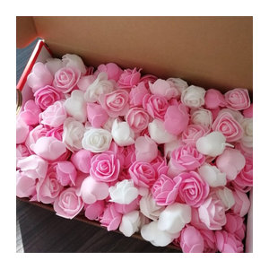 100 Stück ZQNYCY Minirosen aus Schaumstoff in Rosa und Grün, künstliche Blumen für Hochzeitsdekoration und DIY-Bastelarbeiten, Durchmesser: 3 cm