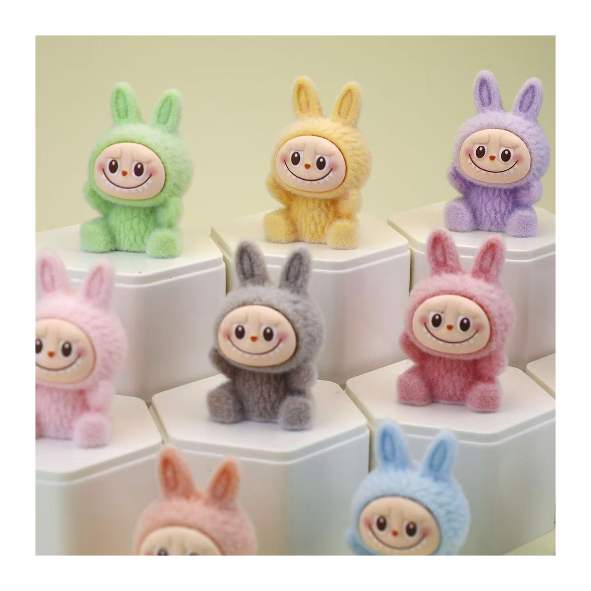 10er Set Bubble Mart Mini Labubu Sitzend Plüschpuppen als niedliche Dekoration in Mehrfarbig - Bild 1