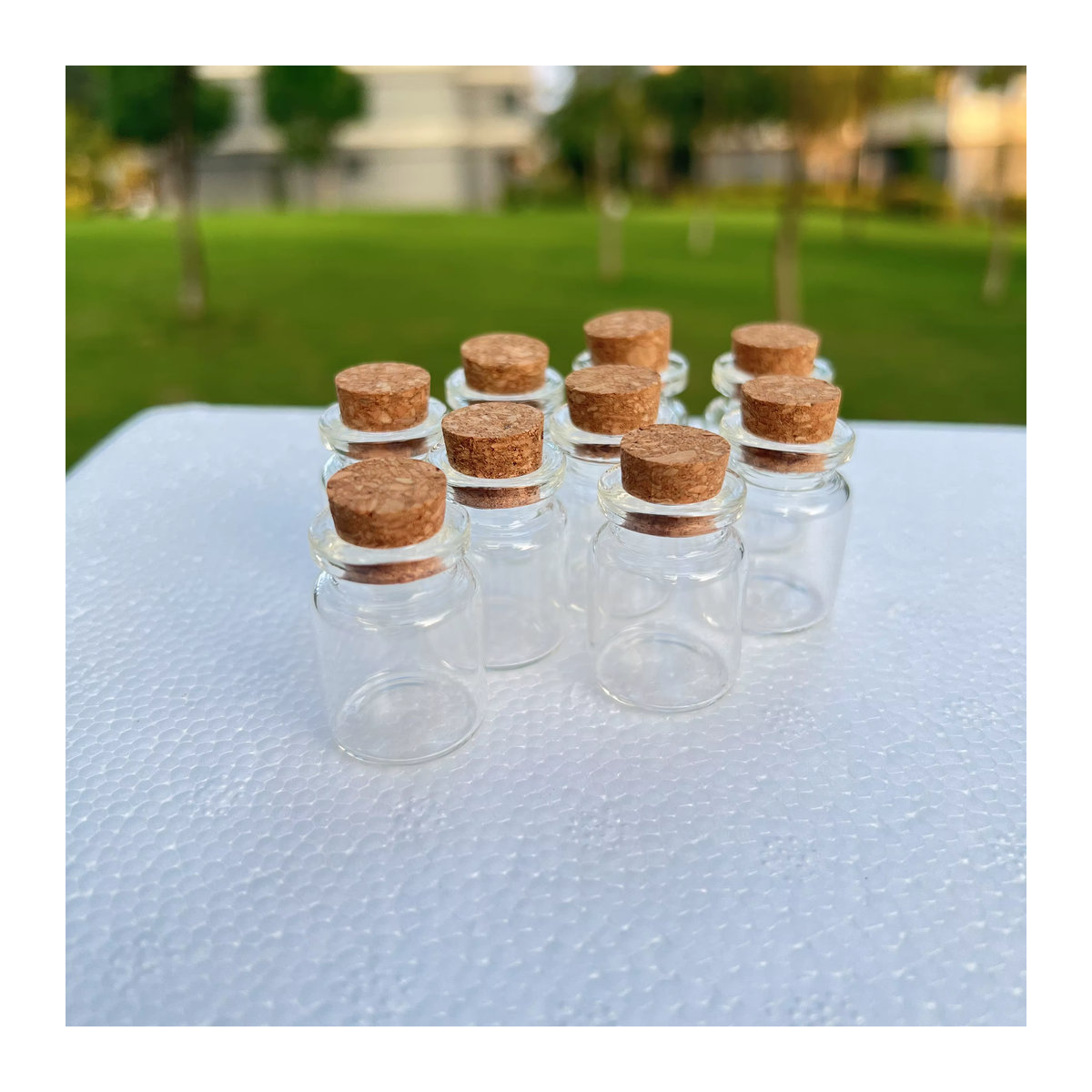 12 Stück Mini-Klarglasflaschen mit Korkverschluss, transparente Glasfläschchen für DIY-Projekte und Partydekoration, rund und stehend - Bild 2