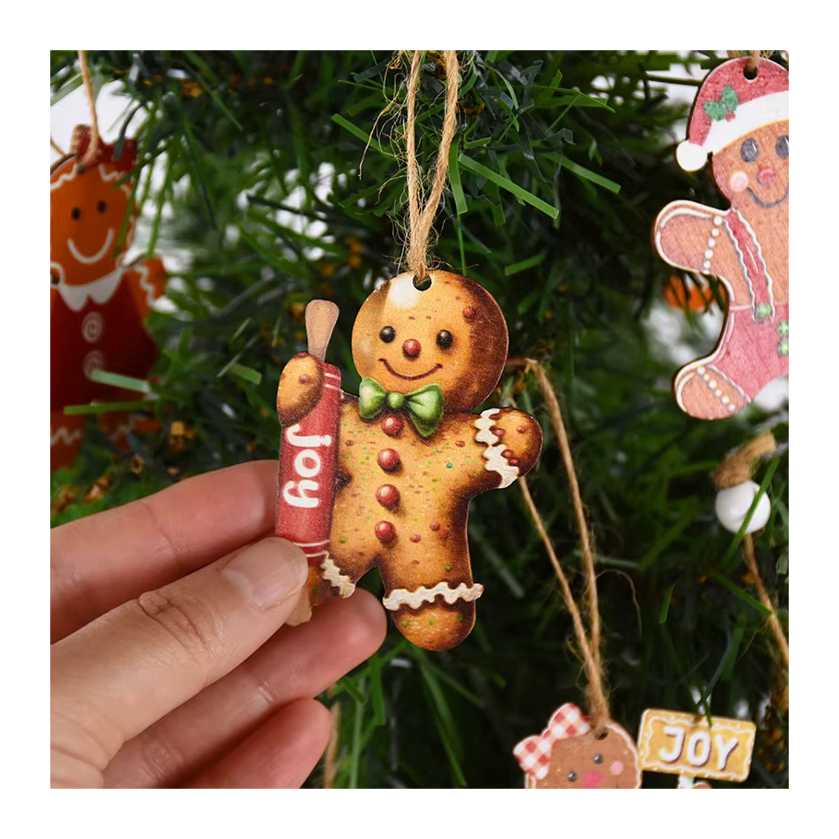 12er Set CHIXINHAPPY Weihnachts Hängeornamente aus Holz mit Lebkuchenmann Figuren in Mehrfarbig und rustikalem Design - Bild 2