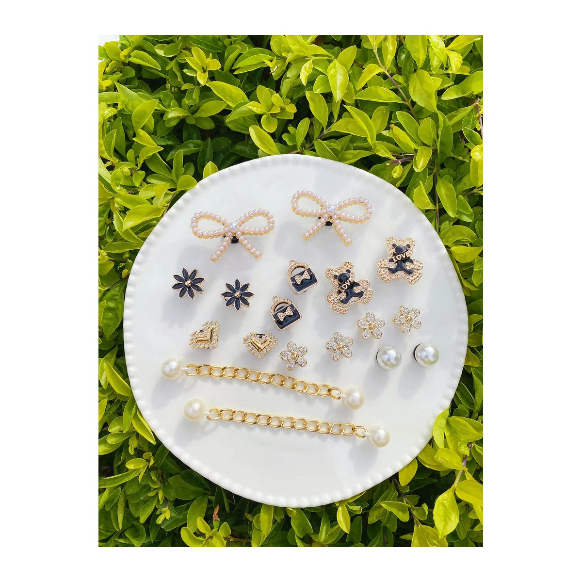 18er Set Lovexx DIY-Dekorationsartikel mit Bär, Herz, Blume und Schmetterling in Rosa und Weiß aus Kunststoff mit Strass-Effekt - Bild 5