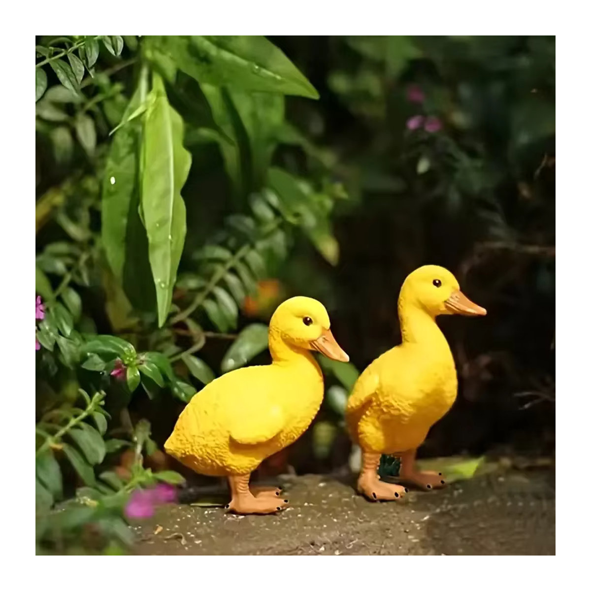 2 Stück Entenkükenfiguren aus Kunstharz in Gelb zur Dekoration für Garten, Rasen und Teich - Bild 3