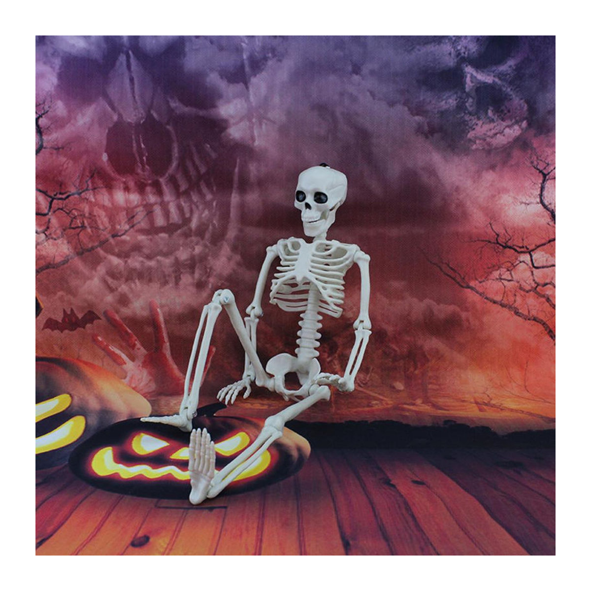 2 Stück Halloween Skelett Dekorationen mit beweglichen Gelenken aus Kunststoff in Weiß und Beige - Bild 3