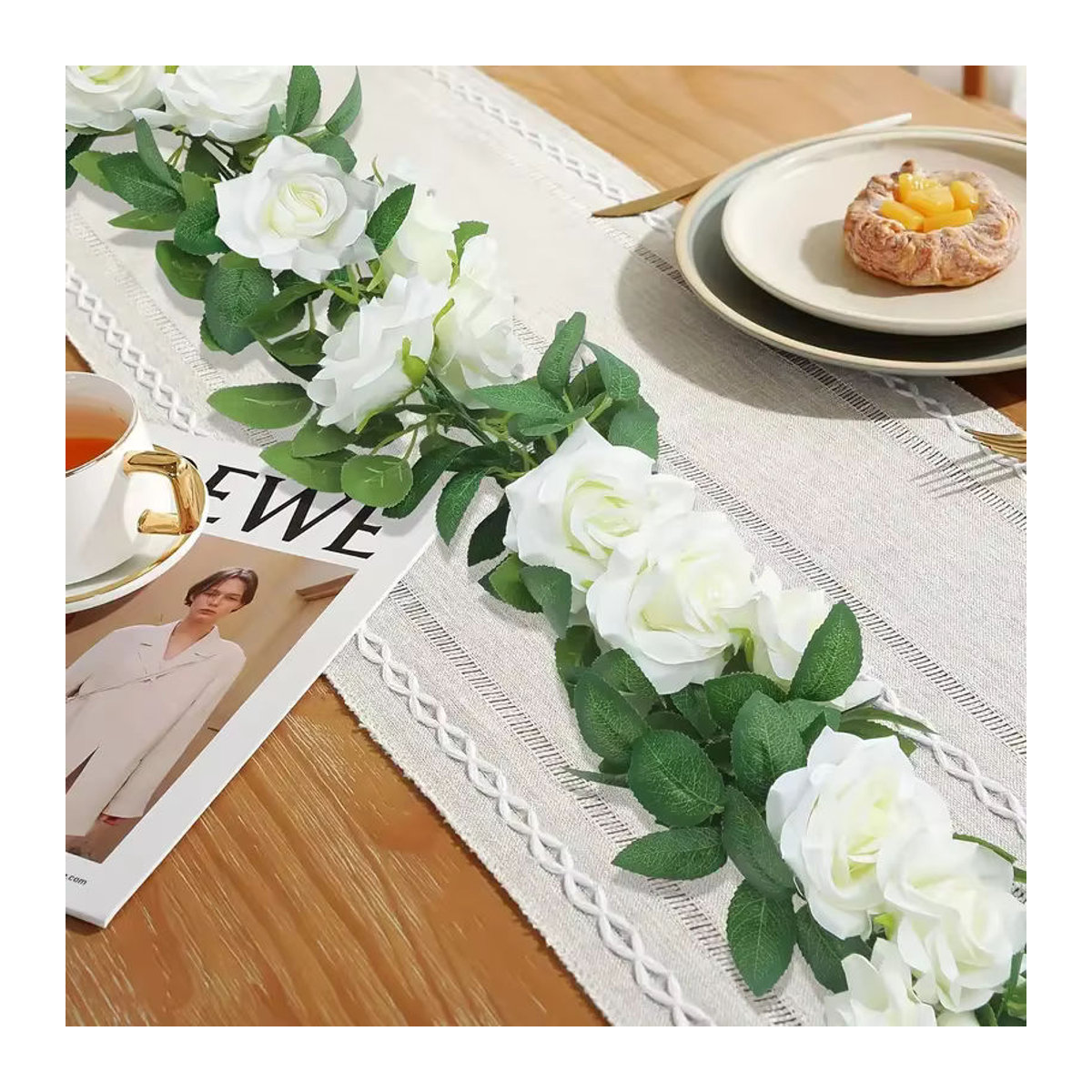 2 Stück künstliche Girlande mit weißen Rosen und Efeu in Weiß und Grün für Hochzeiten und Weihnachtsdekoration, Länge: 220 cm - Bild 3
