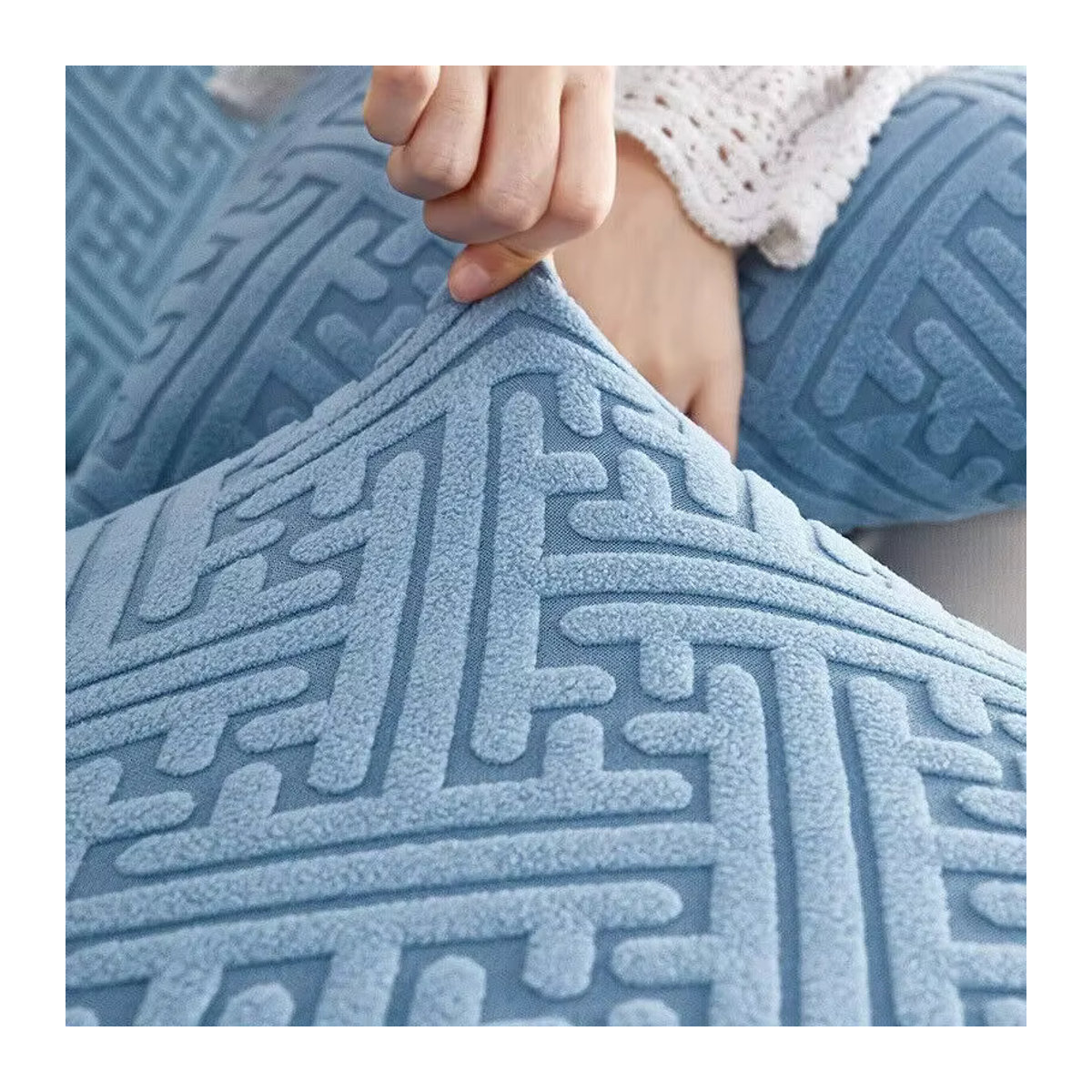 2 Stück rutschfeste Jacquard Armlehnenbezüge für Sofa und Stuhl, dehnbare Stretch-Passform, B/T: 76 x 25 cm, Weiß und Blau - Bild 3