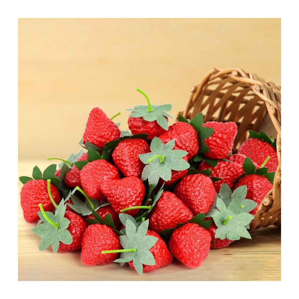 20 Stück Künstliche Erdbeeren von ZQNYCY in Rot aus Kunststoff für Tischdekoration, Hochzeit und Weihnachten - Bild 1
