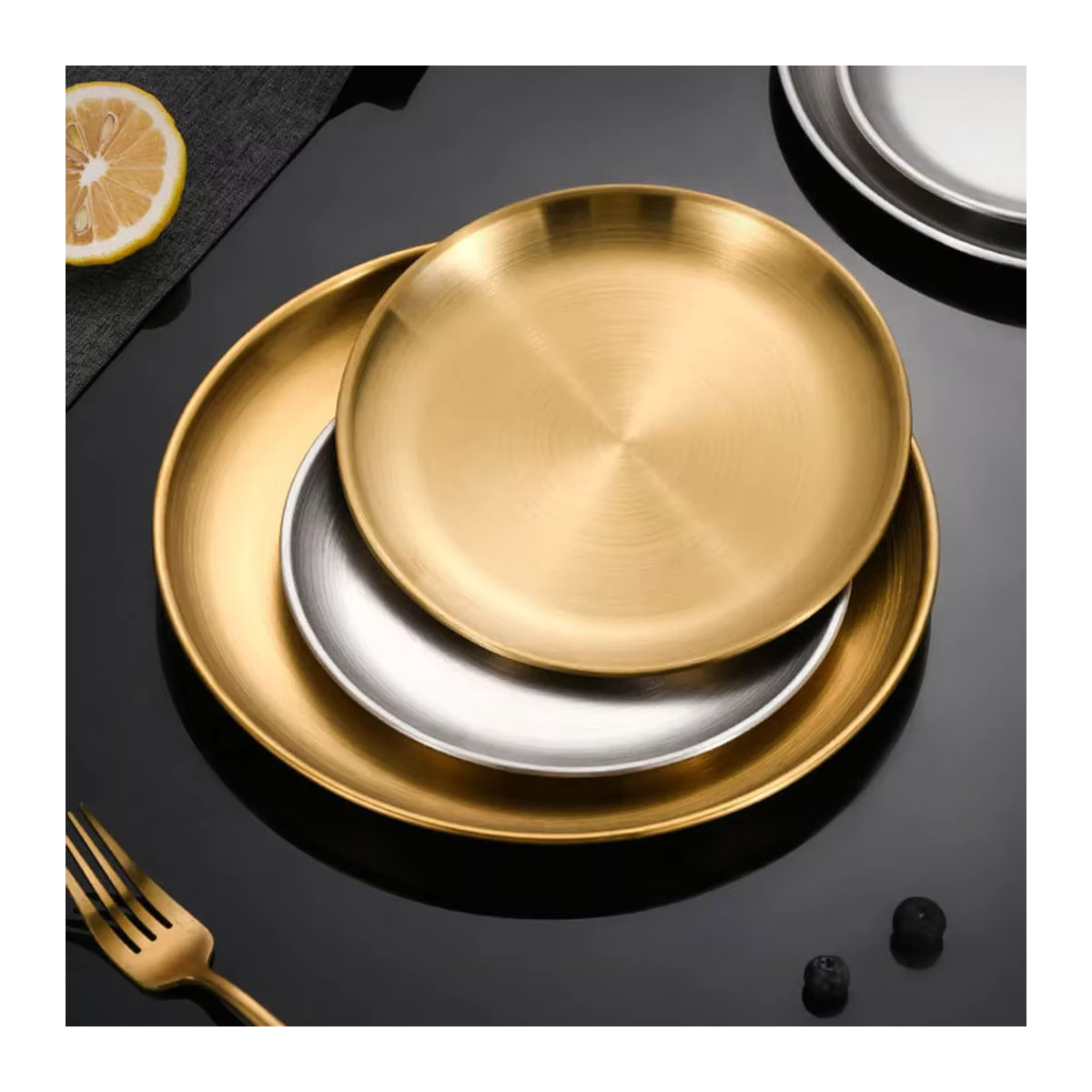 2er-Set Runde Servierplatten aus Edelstahl in Gold für Obst, Fleisch und Dessert - Bild 2