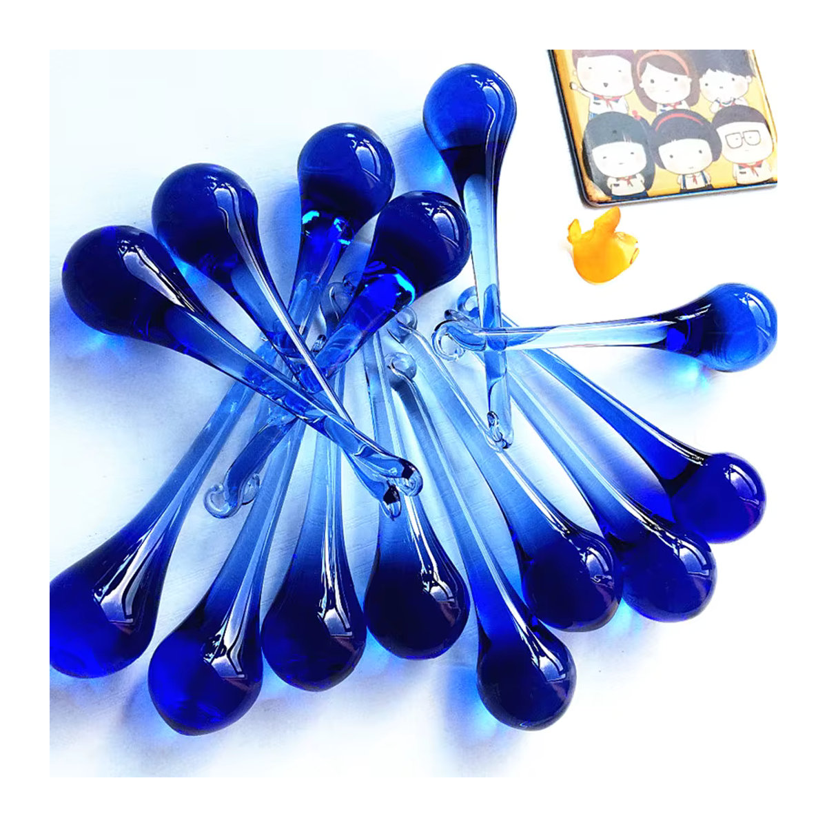 30 Stück blaue Glas Regentropfen Anhänger in Form von Kristall Prismen für Kronleuchter und Vorhang Dekoration, Größe: 20 x 0,8 x 8 cm - Bild 2