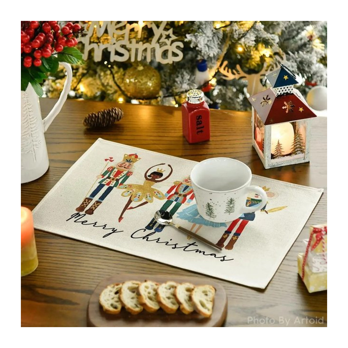 4er Set Aquarell Nussknacker Weihnachtstischsets mit Frohe Weihnachten Motiv für die saisonale Weihnachtsdekoration - Bild 1