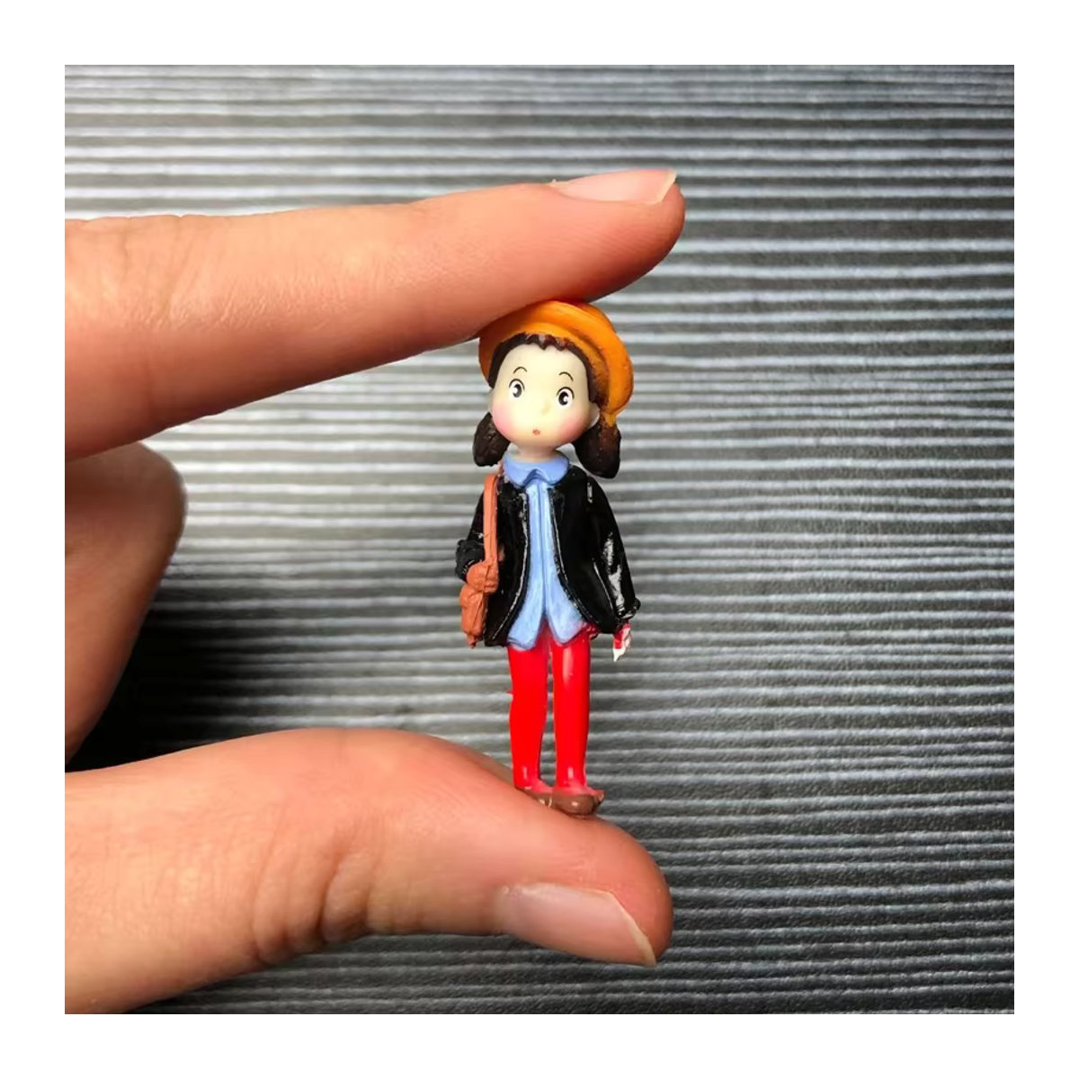 4er-Set Migii Anime Figuren Toro Mei in Winterkleidung aus Kunstharz, mehrfarbige Miniatur-Modelle für Micro-Landschaft und Dekoration - Bild 5