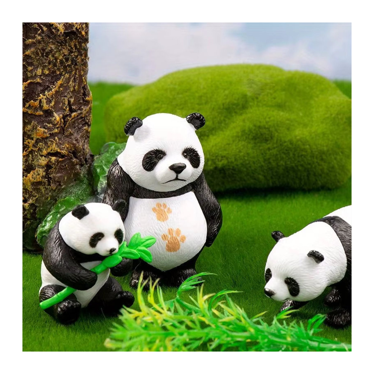 4er Set Panda Figuren aus Kunstharz als Kawaii Miniatur Dekoration für dein Zuhause oder den Garten in Weiß - Bild 2