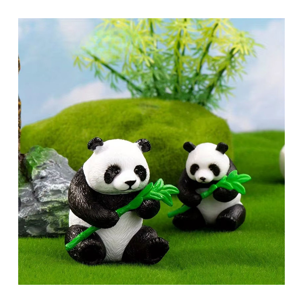 4er Set Panda Figuren aus Kunstharz als Kawaii Miniatur Dekoration für dein Zuhause oder den Garten in Weiß - Bild 4