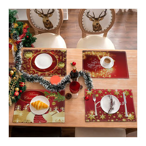 4er-Set Tischsets mit Schneemann- und Weihnachtsbaum-Muster in Rot zur Weihnachtsdekoration