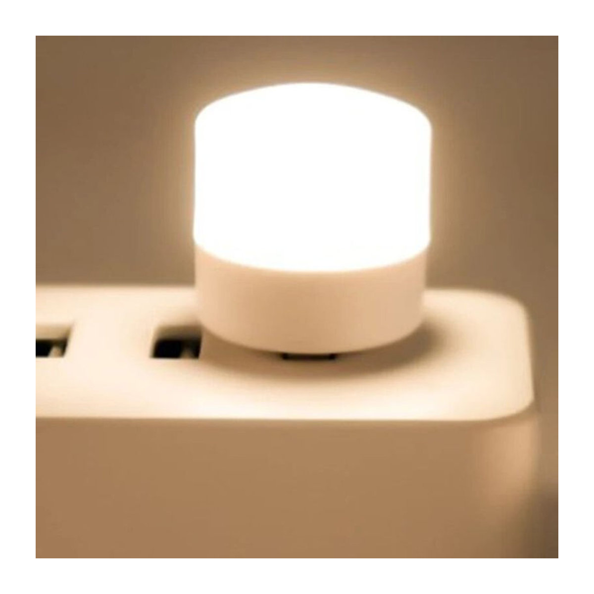 4er-Set USB Mini Nachtlicht mit Augenschutz und LED für Steckdose als tragbares Atmosphäre- und Notfalllicht - Bild 1