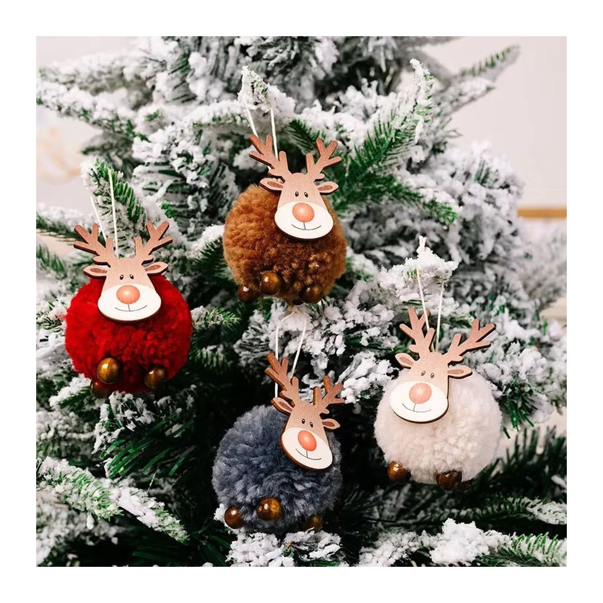 4er-Set Weihnachts-Hängeornamente aus Filz und Holz mit Rentier-Figuren in Weiß und Mehrfarbig - Bild 4