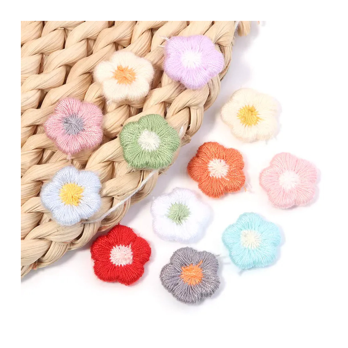 50 Stück mehrfarbige Polyester-Blumenapplikationen in floralem Design für DIY-Nähzubehör, Größe: 1,5 cm - Bild 5