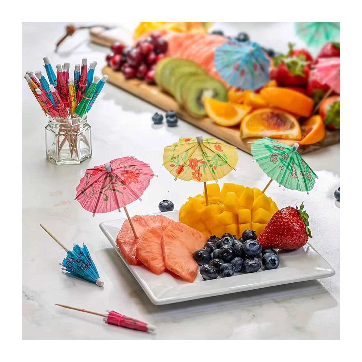 50 Stück Tropical Umbrella Roostertail Drink Picks aus Papier in Mehrfarbig für Hawaiianische Themenpartys und Sommerfeste - Bild 2