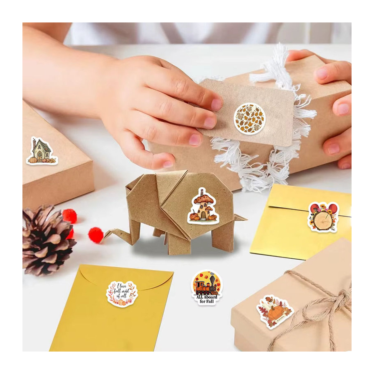 500 Stück Herbst Aufkleber Rolle mit Ahornblatt, Frosch und Pilz Motiven, selbstklebende Dekoration aus Papier, mehrfarbig - Bild 2