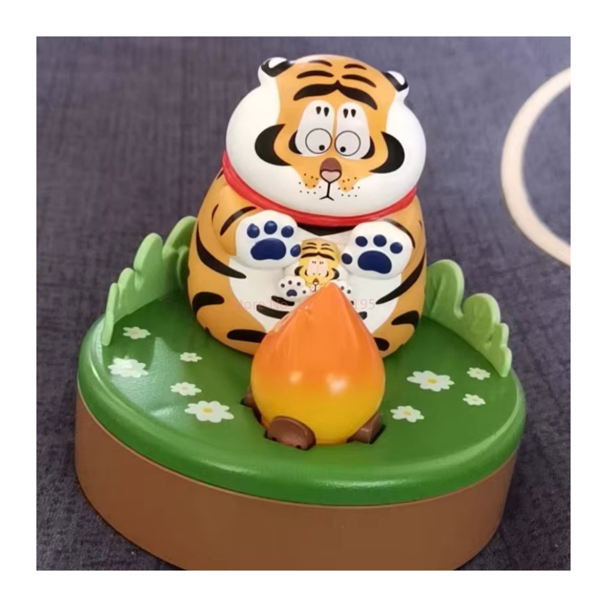52TOYS Ich Bin Nicht Fett Tiger Campfire Style Serie Niedliche Anime Actionfigur in Mehrfarbig - Bild 5