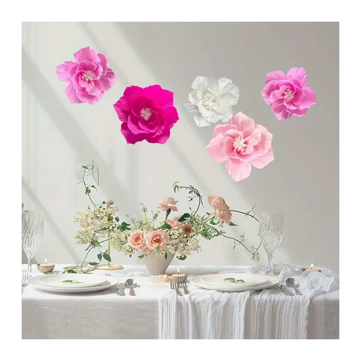 5er-Set künstliche Papierblumen aus Krepppapier in Rosa und Weiß für Wanddekoration bei Hochzeiten, Geburtstagen oder Babypartys - Bild 3